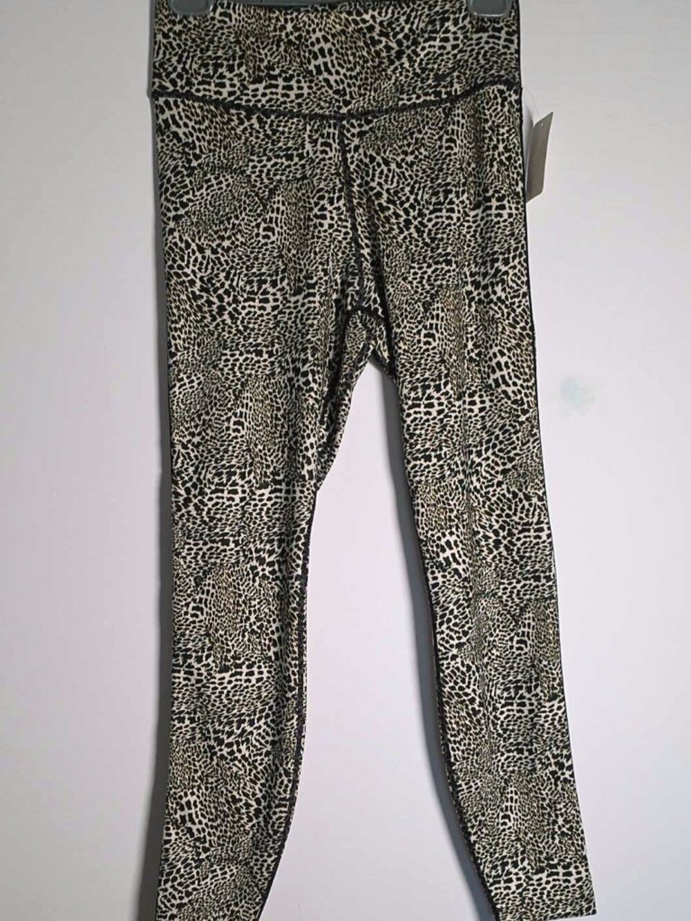 Nike Dri-FIT Women's Medium Animal Print Leggings Athletic Yoga Workout